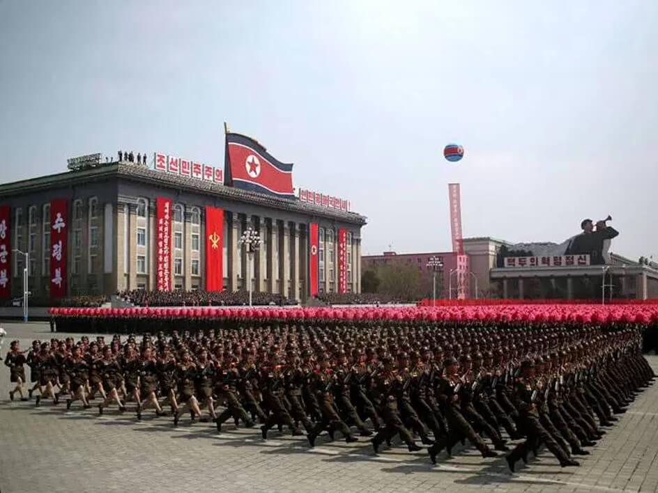 СМИ сообщили о военном параде в КНДР накануне Олимпиады СМИ сообщили о военном параде в КНДР накануне Олимпиады
